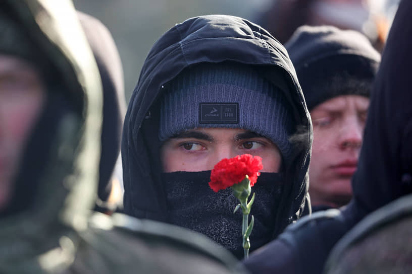 День защитника отечества на Мемориале Славы в Барнауле