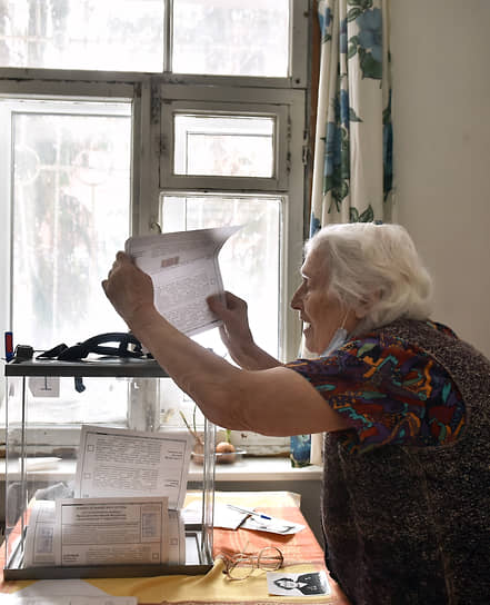 Мобильный передвижной избирательный участок для голосования граждан в Новосибирске