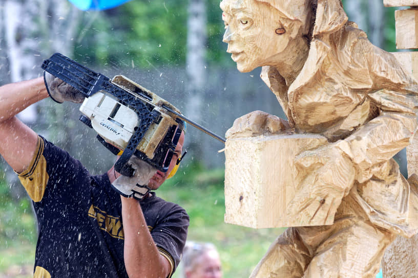 Международный фестиваль народных ремесел «Праздник Топора» в Томской области