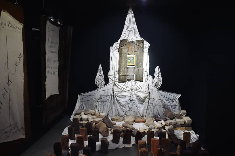 Работа XVI Красноярской музейной биеннале «Принцип надежды» в музейном центре «Площадь Мира» 