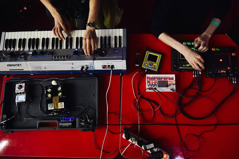 Работа XVI Красноярской музейной биеннале «Принцип надежды» в музейном центре «Площадь Мира»