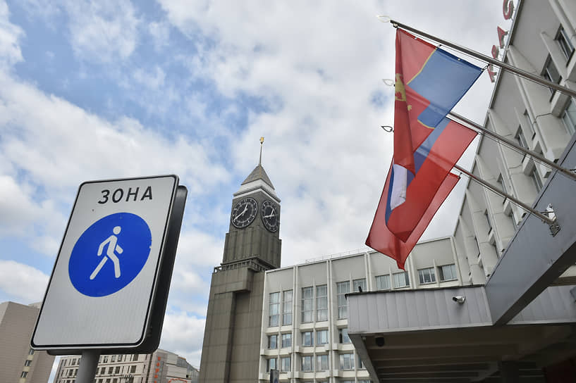 Поправки в закон о МСУ позволят прийти в мэрию Красноярска новому руководителю