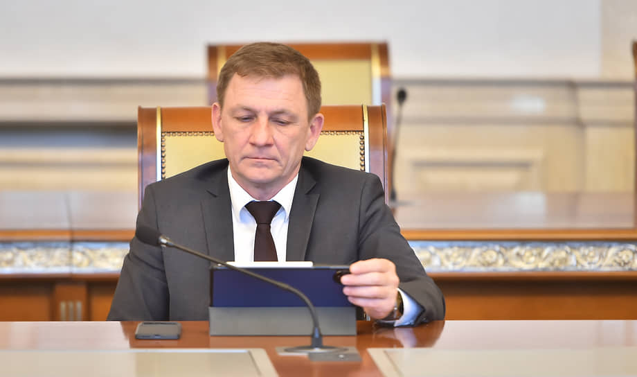 Министр региональной политики Новосибирской области Роман Бурдин предложил руководству региона рассмотреть инициативы с мест о переходе на одноуровневую модель
