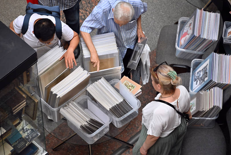 Производители пластинок почувствовали рост спроса российских меломанов на винил