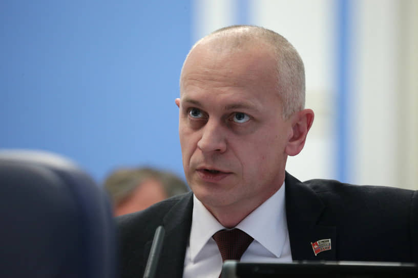 Депутат Сергей Захаров