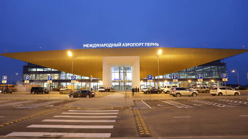 Самолет, следовавший в Ижевск, совершил вынужденную посадку в пермском аэропорту