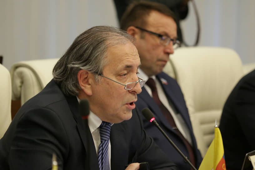 Андрей Колесников.