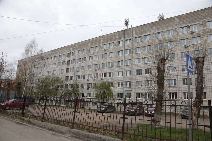 ГБУЗ Городская клиническая больница №2 имени Ф.Х.Граля. Главный корпус.