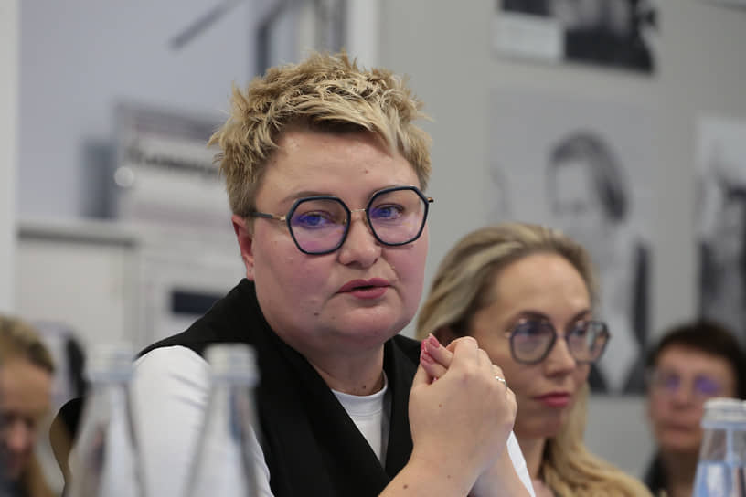 Анна Батагова