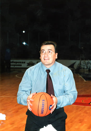 На фото: Валерий Сухих в начале 2000-х.