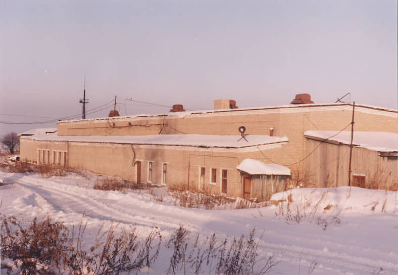 В конце 2002 года городские и краевые власти объявили о новых планах. Сначала речь шла о приватизации, которой должно предшествовать акционирование. Оно должно было пройти путем реорганизации ПВК в акционерное общество. Мэрия планировала разделить ПВК на ОАО «Водоснабжение» и ОАО «Канализация». &lt;br>На фото: насосная станция II подъема ЧОС, 2000 год&lt;br>   