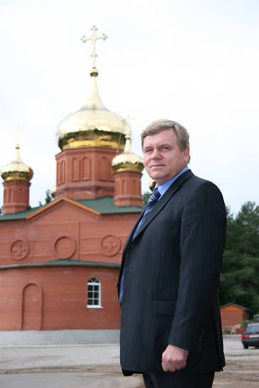 В 2016 году Николай Демкин стал почетным гражданином Перми. &lt;br>На фото: Николай Демкин возле храма иконы Божией Матери Неупиваемая Чаша, начало нулевых&lt;br>&lt;br>   