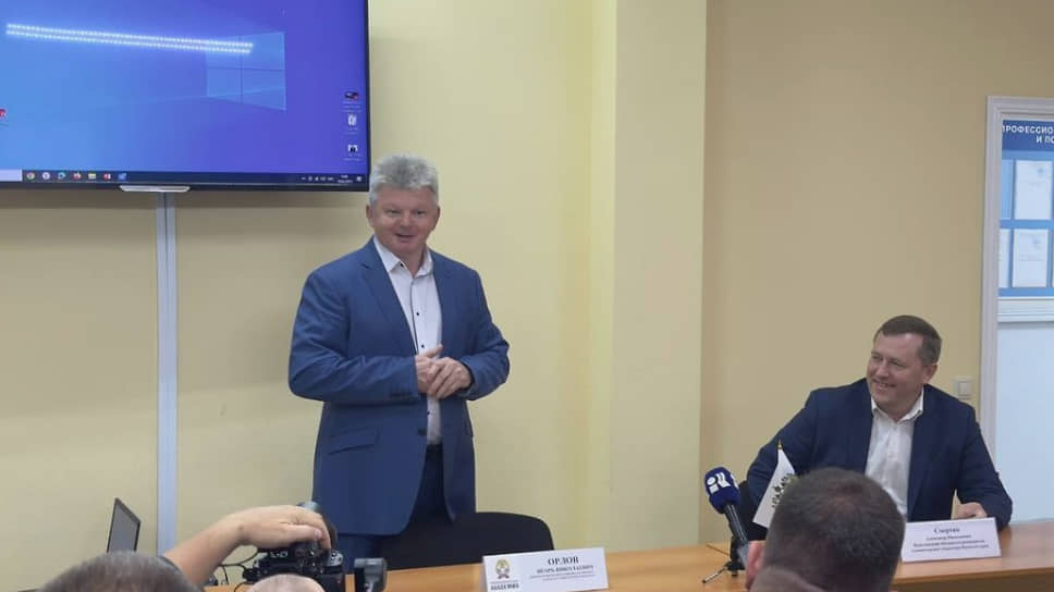 В 2021 году полномочия Игоря Орлова как депутата заксобрания закончились. В 2022-м он возглавил пермский филиал Российской академии народного хозяйства и государственной службы, которую и окончил в 2005 году. &lt;br>На фото: Игорь Орлов и руководитель администрации губернатора Александр Смертин во время открытия школы мэров, 2025 год&lt;br>&lt;br>   