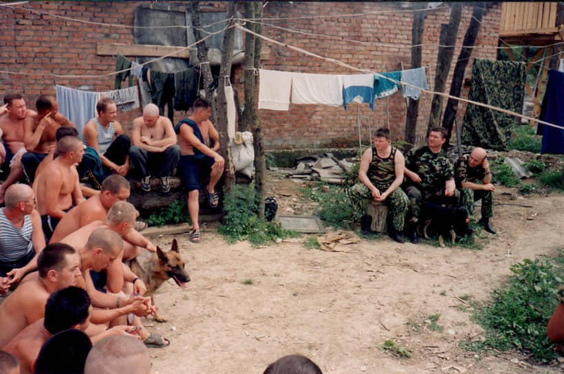 На фото: во время командировки в Чечню, 2004 год
