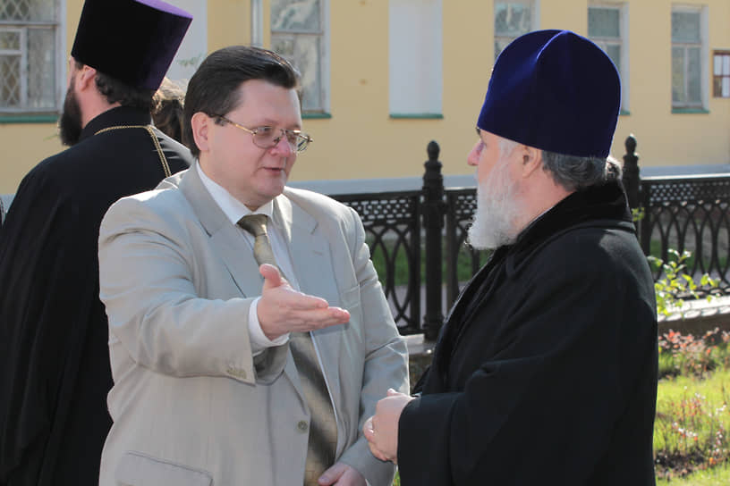 Сергей Неганов и митрополит Мефодий, 2010 год