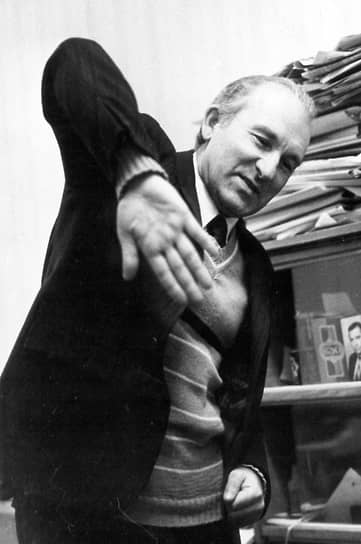 Весной 1960 года летчики 764-го ИАП поднимались на перехват американских самолетов-разведчиков Lockheed U-2, которые могли подняться до высоты более 20 тыс. м. Самым известным и одним из самых трагических эпизодов в истории 764-го ИАП стал вылет 1 мая 1960 года на перехват U-2 под управлением Гарри Пауэрса. Выполнить эту задачу пытались старший лейтенант Сергей Сафронов и капитан Борис Айвазян. К моменту их выхода в зону перехвата американский самолет был сбит зенитно-ракетным комплексом С-75 под Свердловском. Зенитчики приняли два МиГ-19С за продолжающую полет цель и атаковали их ракетами. Капитан Айвазян смог уйти от ракет, самолет старшего лейтенанта Сафронова был поражен, летчик погиб. &lt;br>На фото: Борис Айвазян после увольнения из Вооруженных сил&lt;br>&lt;br>   