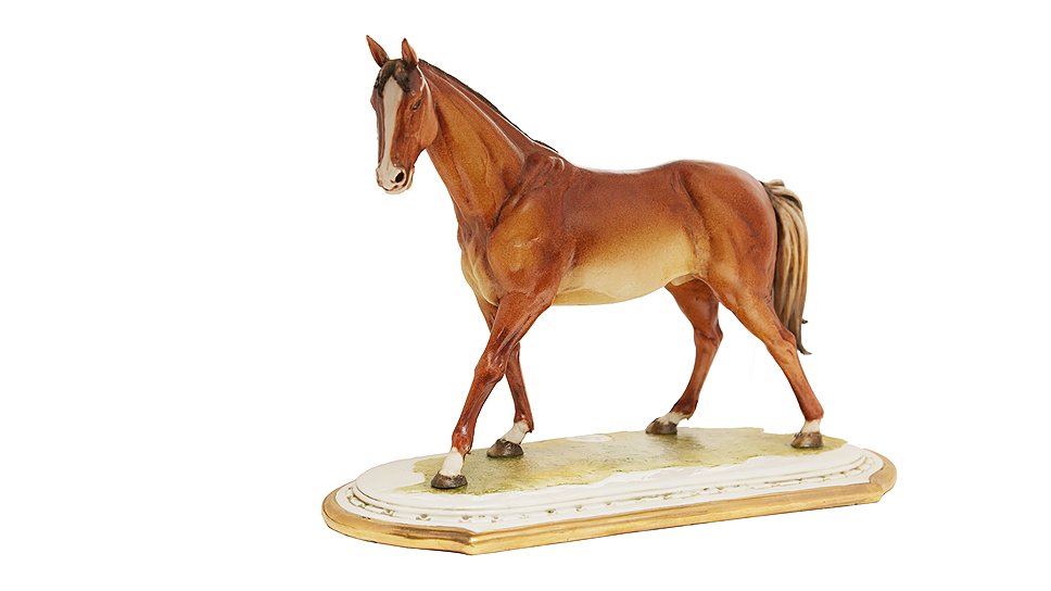08 Статуэтка «Лошадь» из бисквитного фарфора PorcellanePrincipe Queen&#39;S, 11 505 руб.