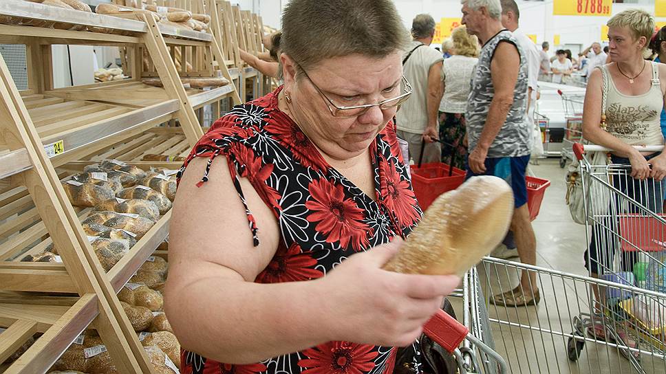 Депутаты решили научить торговые сети более бережному отношению к хлебу