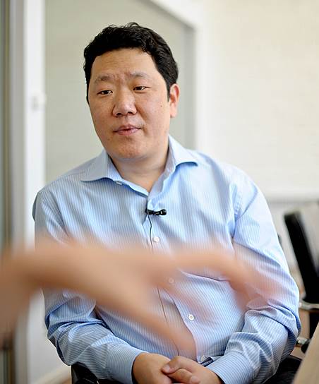 Директор группы компаний «Хуа Жэнь» Ван Линань и Управляющей Компании «Нихао» 