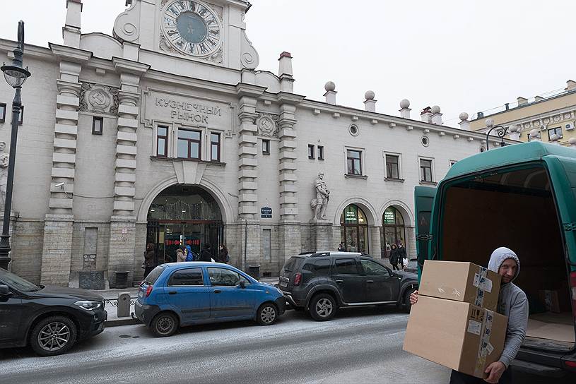 Победитель конкурса на право аренды Кузнечного рынка должен будет задействовать больше половины его площадей под торговые места