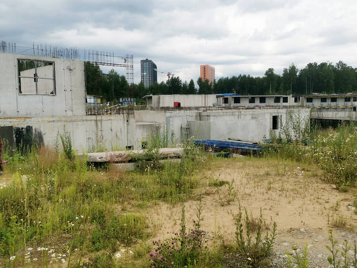  Лето 2022 года. Замороженное строительство ЖК «Гамма» в Новом Девяткино