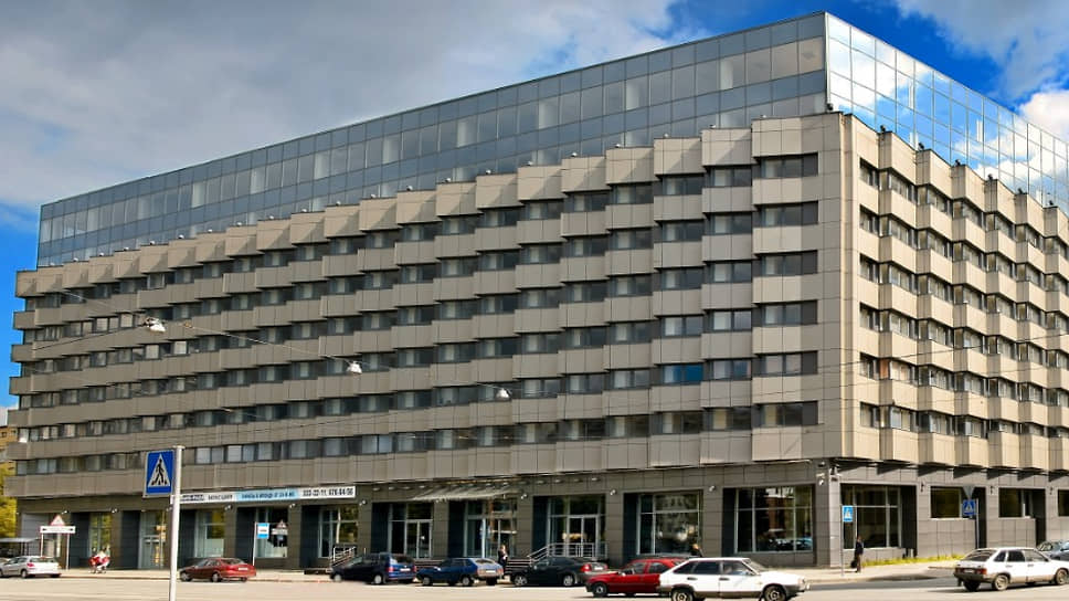 В 2011 году бывшую гостиницу «Гавань» компания «Стройгазинвест» реконструировала под бизнес-центр. На проект был взят кредит Балтинвестбанка под залог актива