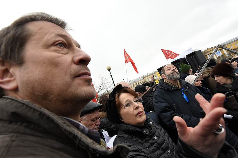 Митинг в защиту Исаакиевского собора на Марсовом поле.