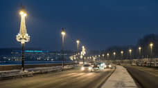 Новые чугунные фонари установили на Смольной набережной в Петербурге
