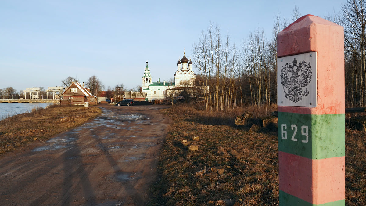 Пункт пропуска Ивангород на границе с Эстонией закрыли на модернизацию –  Коммерсантъ Санкт-Петербург