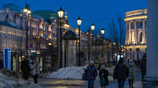 У Гостиного двора в Петербурге обновили систему наружного освещения