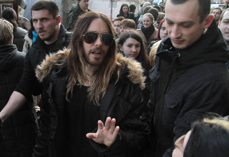 Лидер группы Thirty seconds to Mars Джаред Лето на концерте в Киеве