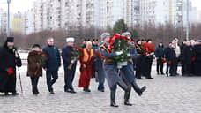 Церемония в честь 82-й годовщины прорыва блокады прошла на площади Победы