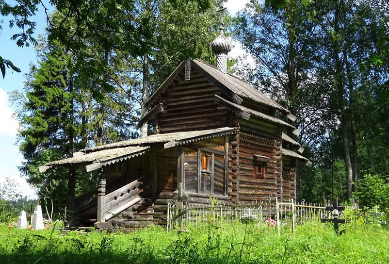 Деревянная церковь Рождества Богородицы в Лиственке, которой не менее 400 лет