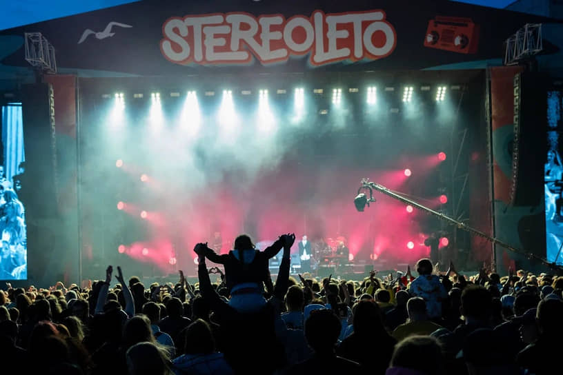 Ежегодный музыкальный фестиваль Stereoleto, который проходит на площадке «Севкабель Порт»