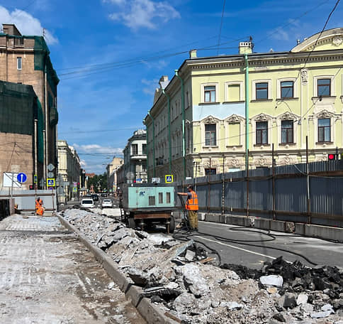 В Смольном показали ход работ по ремонту Фонарного моста через Мойку