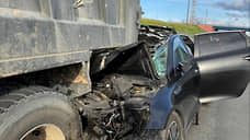 Три человека погибли в ДТП с фурой и Kia Optima на трассе «Нарва», еще двое пострадали