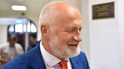 Суд в Петербурге оштрафовал депутата Амосова за пост с фотографией Навального