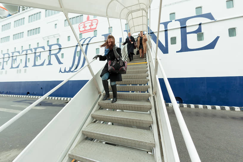 Паром Princess Anastasia компании St.Peter Line у причала Морского вокзала в Санкт-Петербурге. Архив «Ъ-СПб»