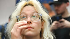 Уличную певицу Наоко снова арестовали на 13 суток за концерт в центре Петербурга