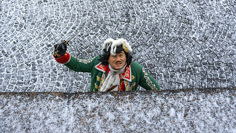 Холодный атмосферный фронт принесет в Петербург 14 ноября мокрый снег и ветер