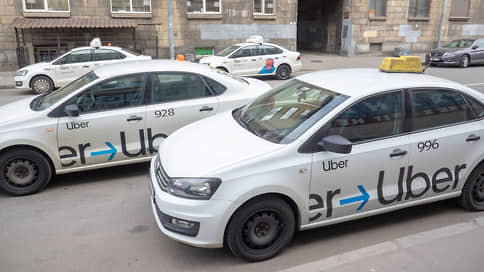 Смольный намерен продлить на 2026 год запрет на работу мигрантов в такси и доставке