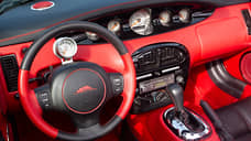 Полиция задержала водителя Jaguar с поддельными номерами за дрифт в Петербурге