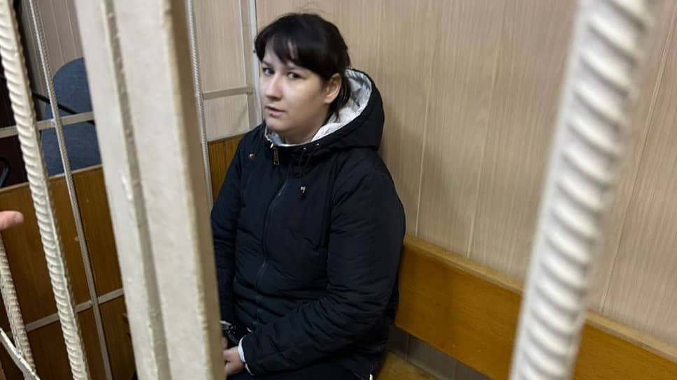Арестованная по обвинению в убийстве малолетней дочери Анна Джаббарова