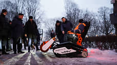 Три машины для уборки в стесненных условях пополнили парк коммунальной техники Петербурга