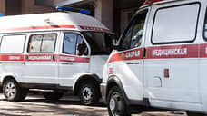 Несовершеннолетняя девушка и ее мать попали под колеса авто в Сосновом Бору