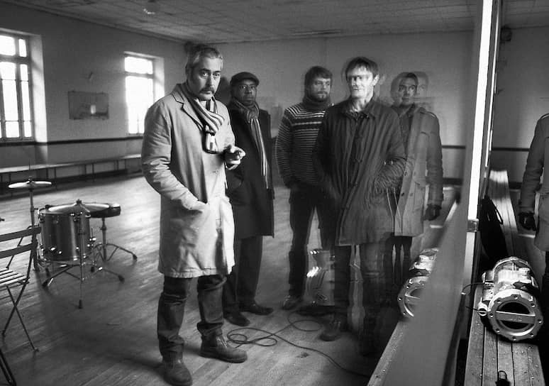 Участники группы Tindersticks