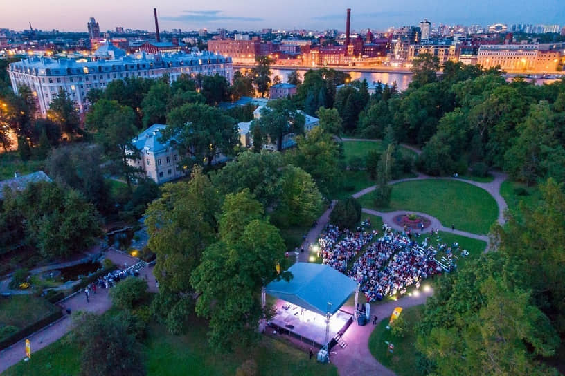 Опен-эйр фестиваль Summer Music Park в Ботаническом саду имени Петра Великого