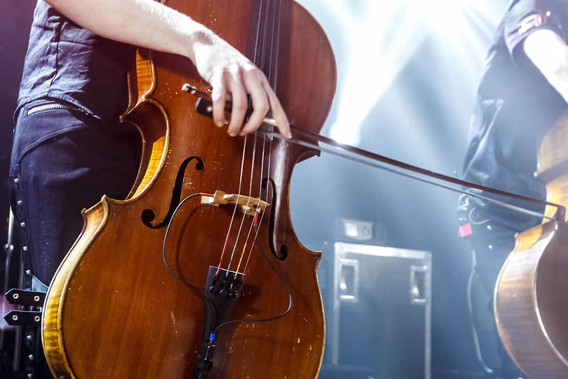 «Мировые рок хиты на виолончелях» в исполнении ансамбля виолончелей Atomic Cellos