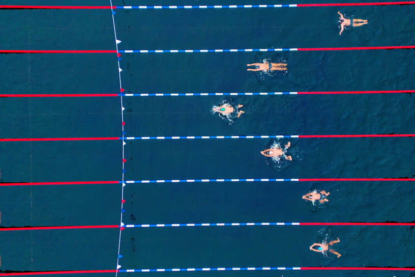 Соревнования по зимнему плаванию «Кубок Большой Невы 2023» на Гребном канале Крестовского острова