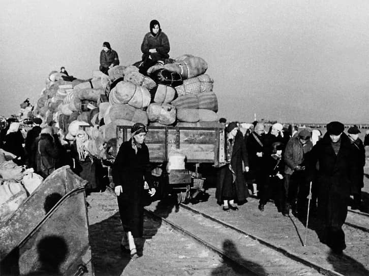 1942 г. Эвакуация ленинградцев. Ладога. Район Борисова Грива